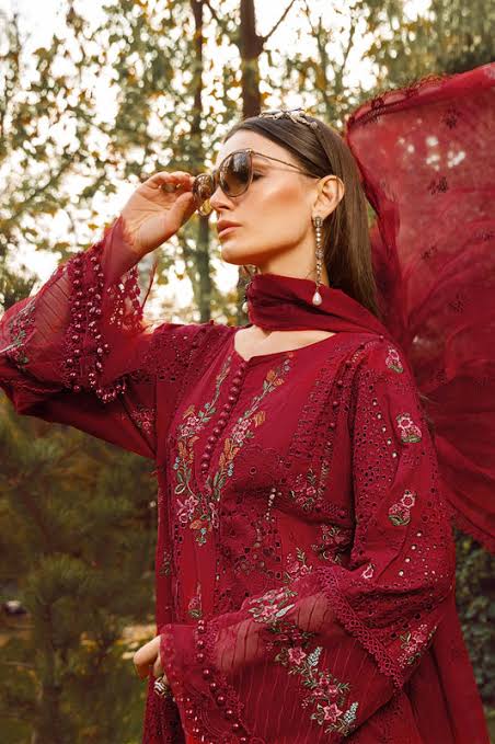 MARIA B LAWN 2023